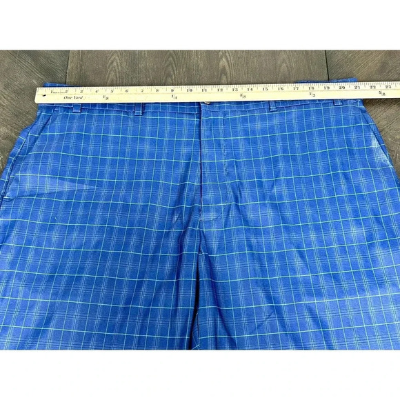 Callaway Golf Shorts Flat Front Comfort Waist Stretch Blue Plaid Men's 42 - Picture 7 of 11